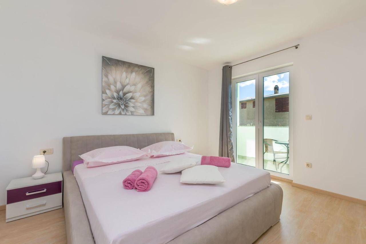 Apartment Ivano Dugi Rat Eksteriør billede